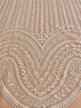 Dantela cu Model Geometric, cu Perle si Paiete